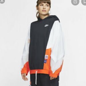 Nike Sportswear Clash Icon pullover